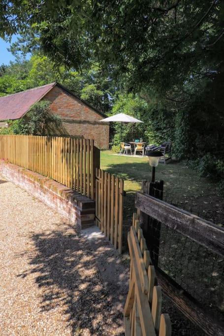 Landford'S Cottage, Your Retreat! Esterno foto