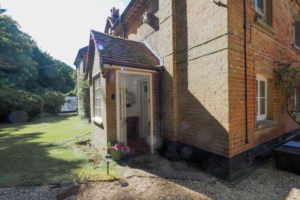 Landford'S Cottage, Your Retreat! Esterno foto
